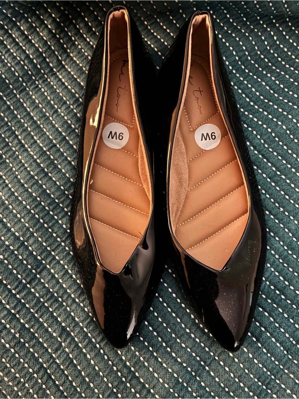 me too Black Patent Pointed-Toe Flats